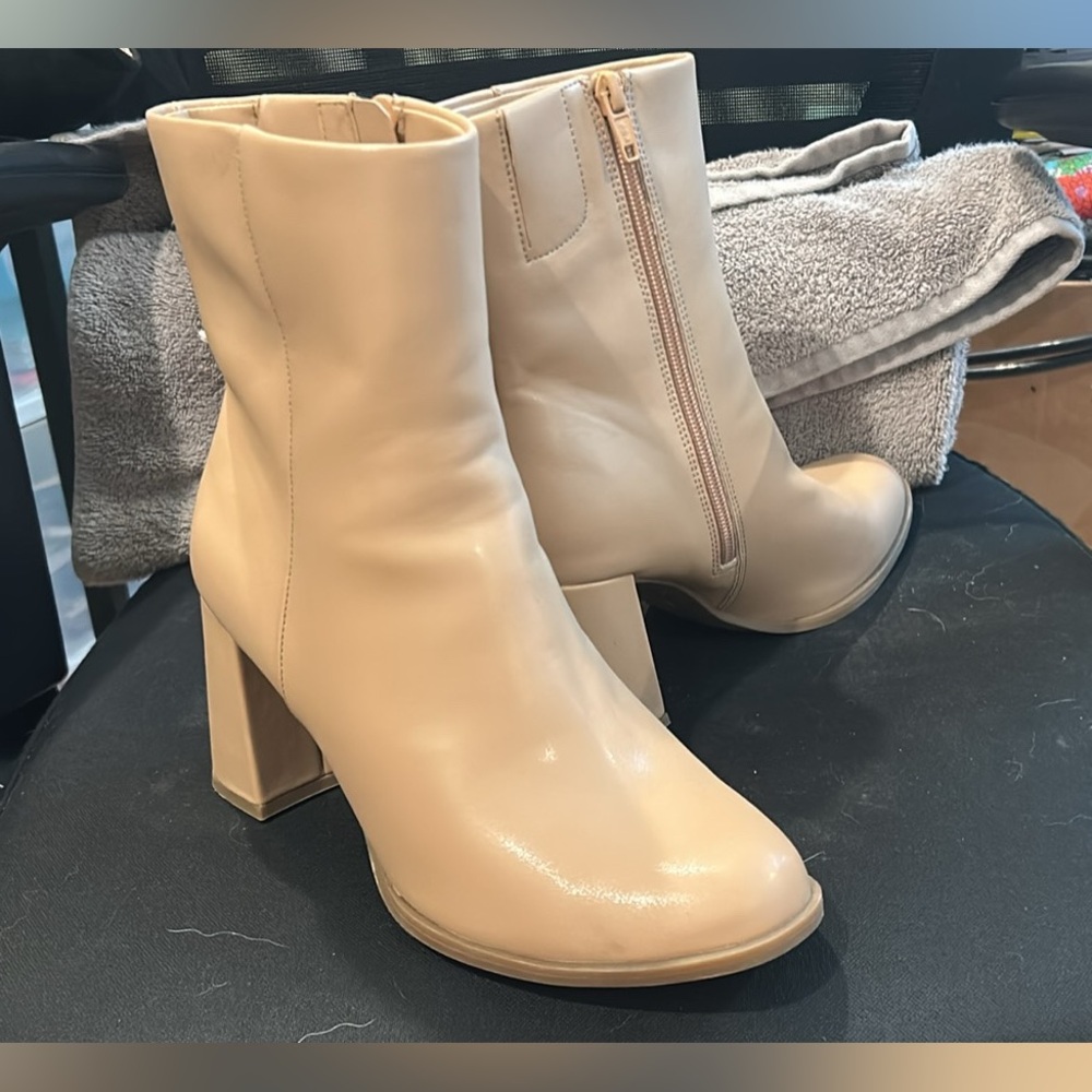 Women’s Beige Ankle Boots